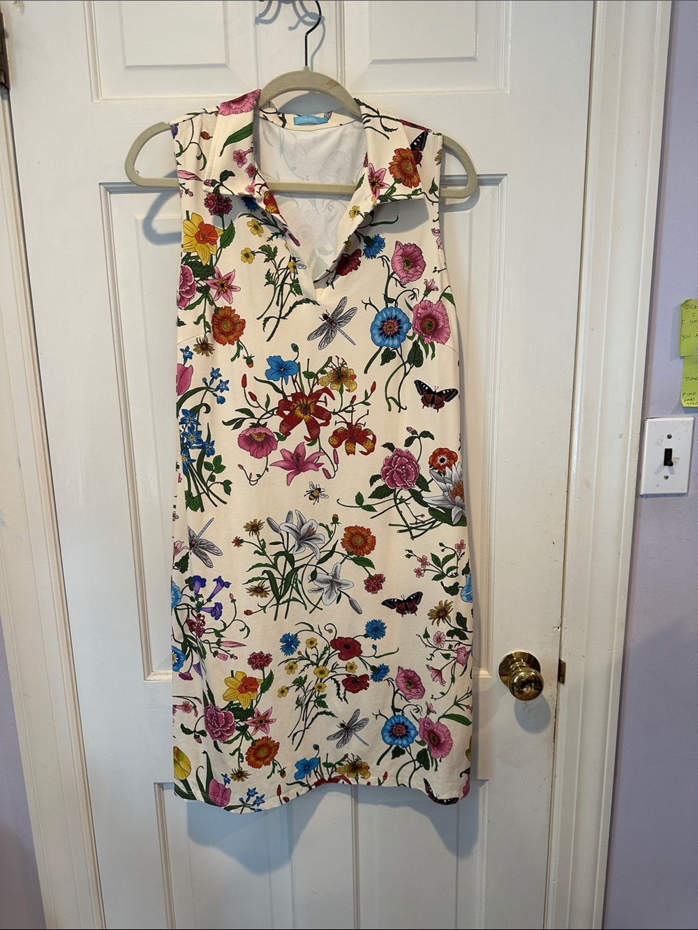 J. McLaughlin Cream Sleeveless Collared Shift Dress with Multicolor Floral Print